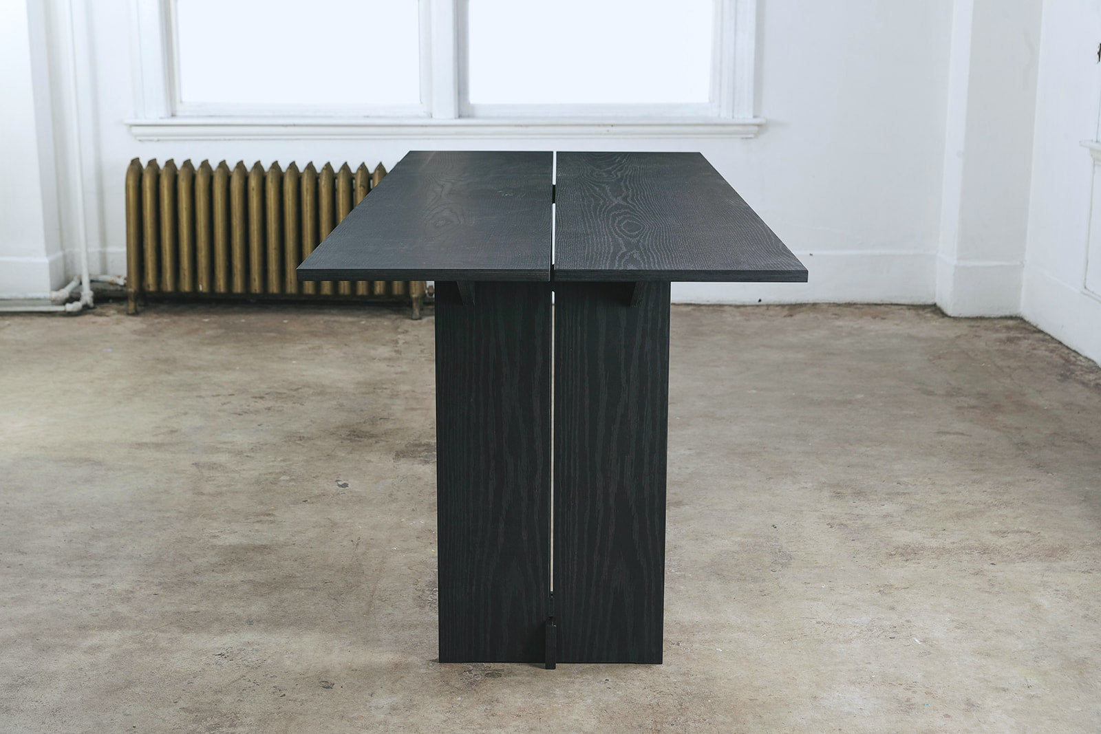 Ezra Dining Table